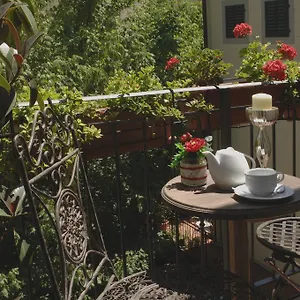 Bed & Breakfast Relais Dante E Beatrice, Florence